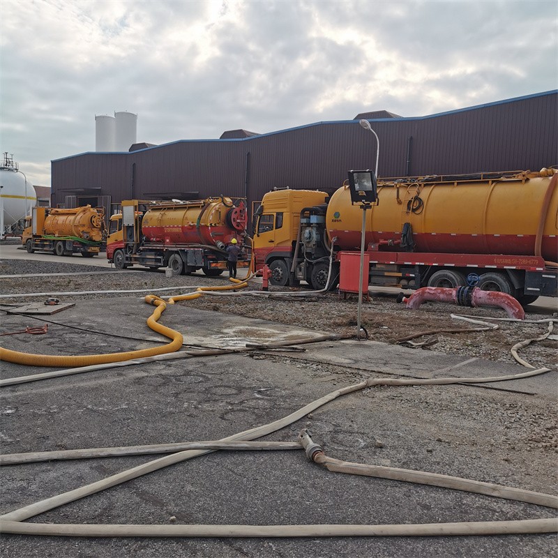 四平污水池清理